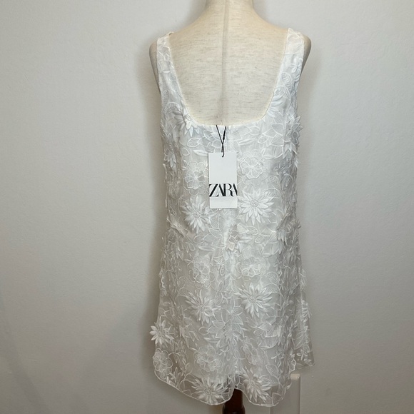 NWT Zara Collection Embroidered Flower Applique Square Neck Shift Mini Dress - Picture 6 of 14